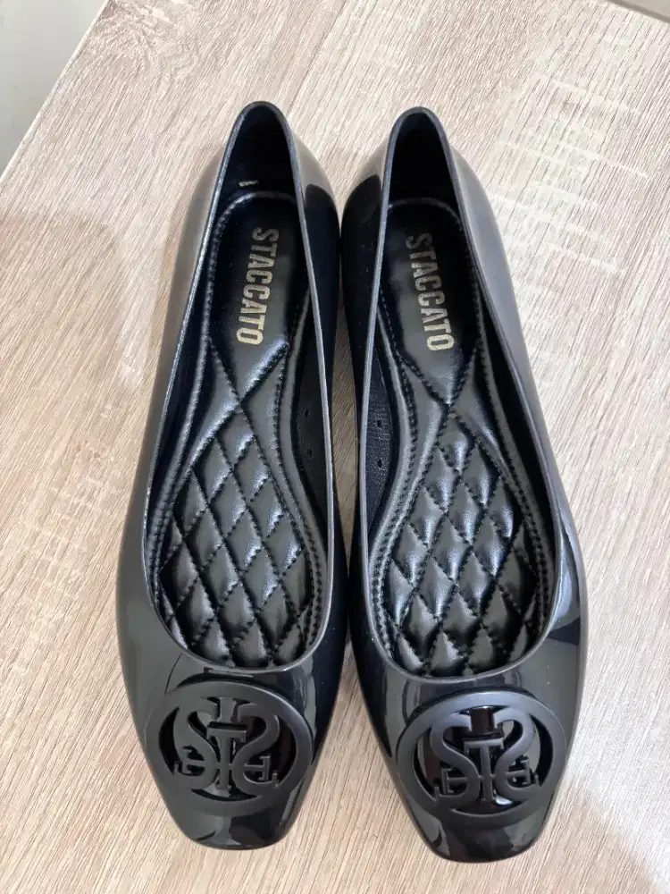 Sepatu Staccato RECA7-005 Jelly Flats - Black size 38 kegedean Nego