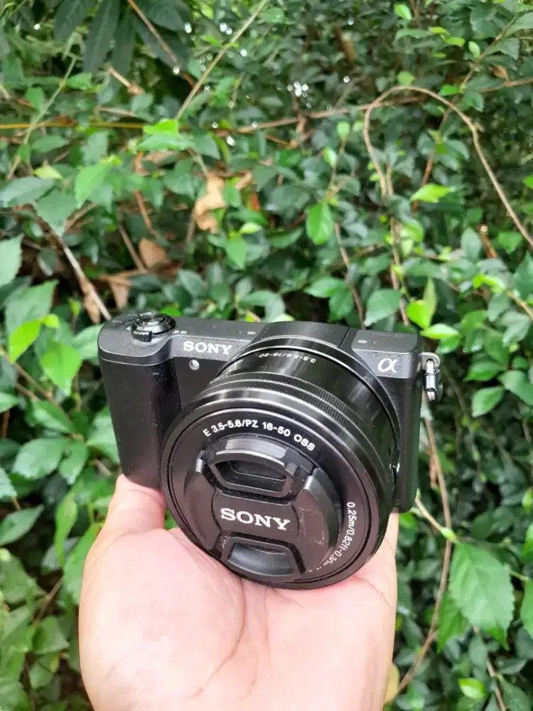 Kamera sony a5100 lensa kit