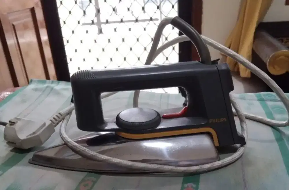 Setrika Philips Classic Ori