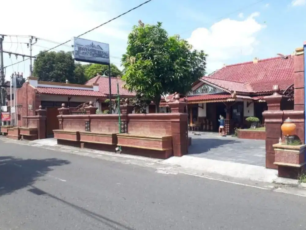 DIJUAL SEGERA RUMAH ETNIK JAWA DI TENGAH KOTA JOGJAKARTA ‼️Lokasi sangat strategis tengah Kota di lingkungan Kraton Yogyakarta, Alun-Alun Selatan, & M