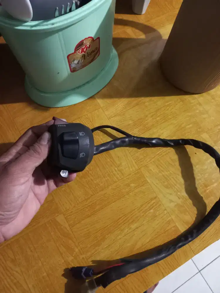 Switch Kiri R15 OLD Pnp Vixion