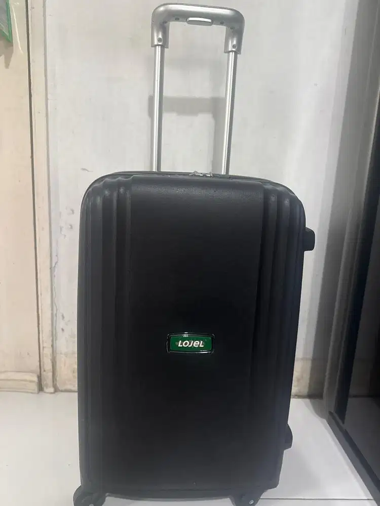 Koper Lojel warna hitam uk. Cabin