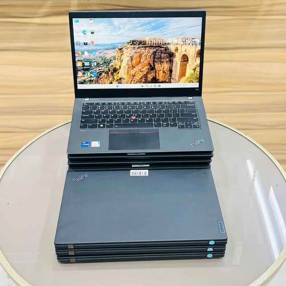 Lenovo Thinkpad T14s i7 GEN 11 Ram16/256GB Layar 14 inch *RDC