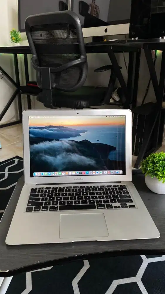 MACBOOK AIR 13 INCH EARLY 2015