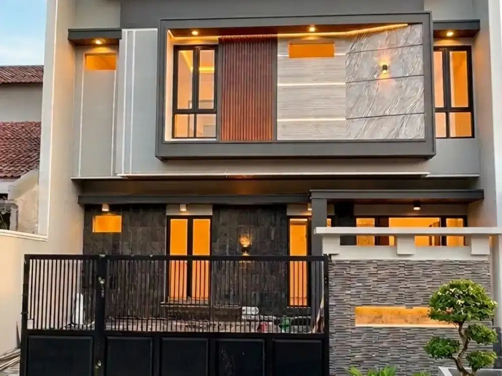 Rumah Gress Lebar 10 Di Manyar Jaya