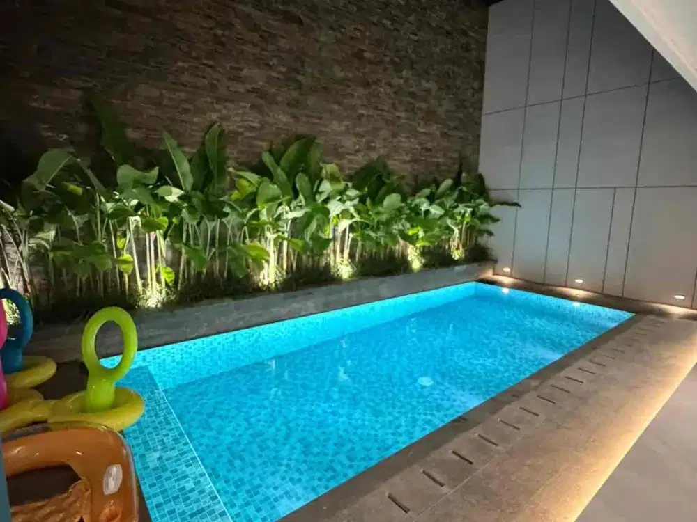 Dijual Rumah baru classic modern dengan kolam renang di Singgasana Pradana Darmakusuma