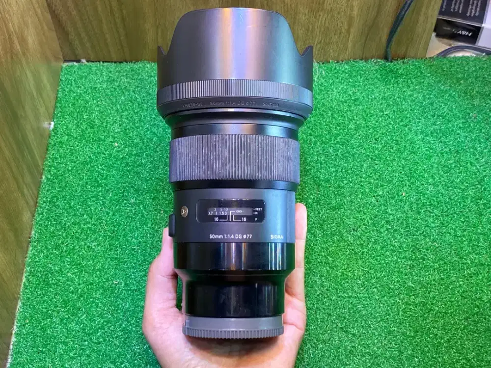 Lensa Sony Sigma Art 50mm F1.4