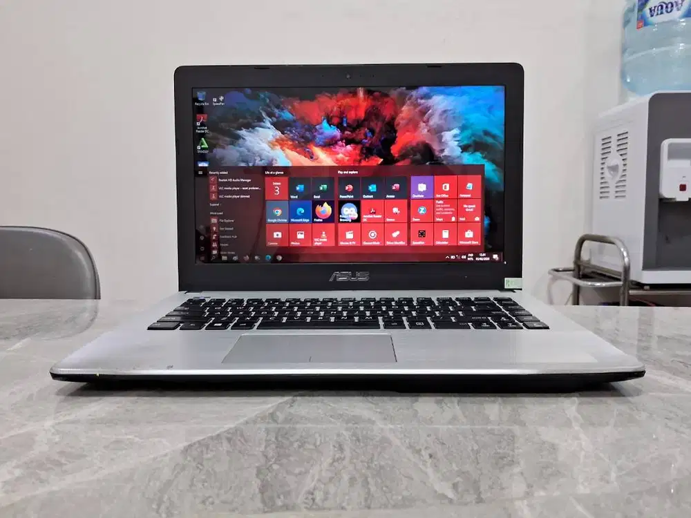 ASUS Core i7 8CPU 6GB VGA Dual Render SSD ReadyUp Win ORI Garansi