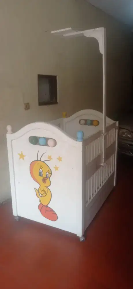 Dijual tempat tidur bayi 0 bln - 1 thn besar bagus