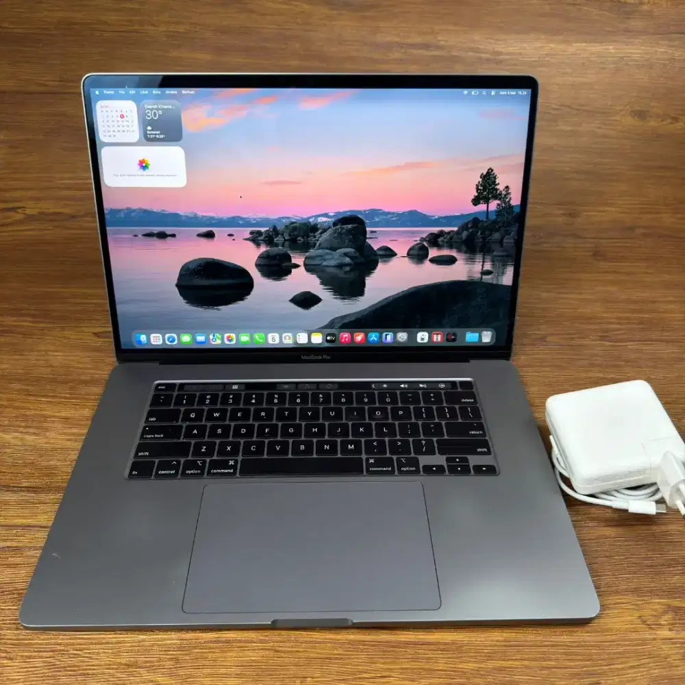 Macbook pro 2019 16 inch ram 32gb ssd 1tb i9 dual vga bisa cod
