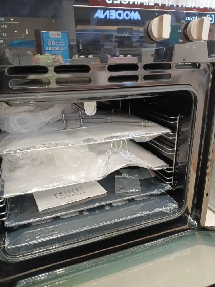 OVEN Tanam merk Delizia