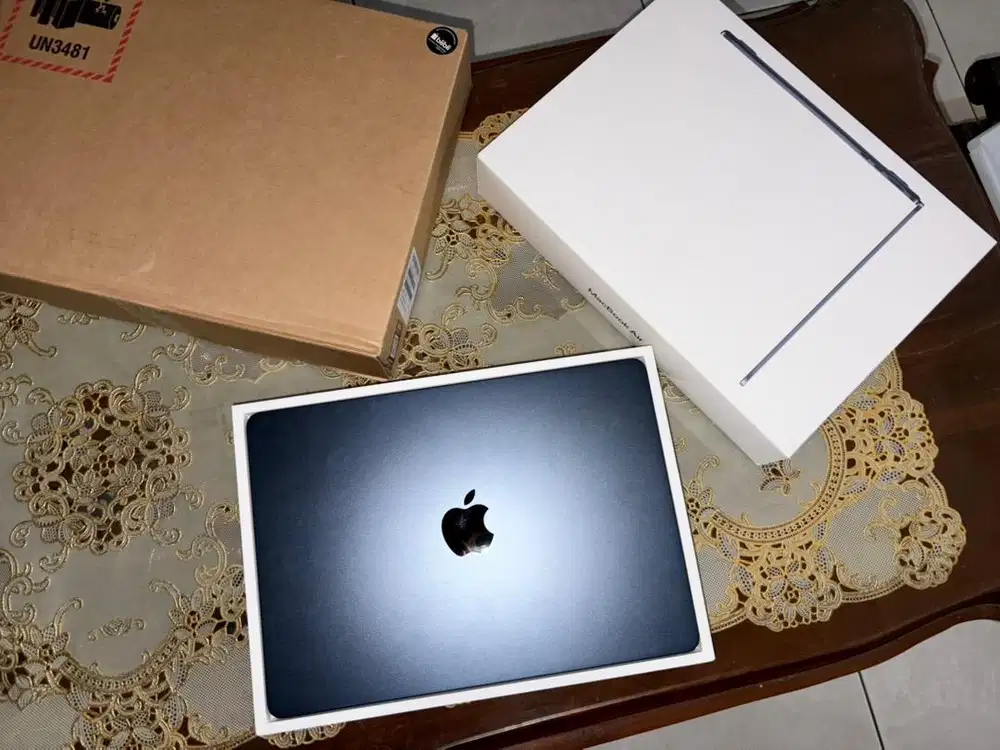 Macbook Air M4 24/512gb ibox NETT