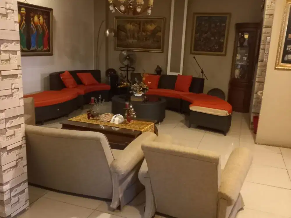 Jual Rumah Hoek bagus, kualitas premium di Duta Harapan