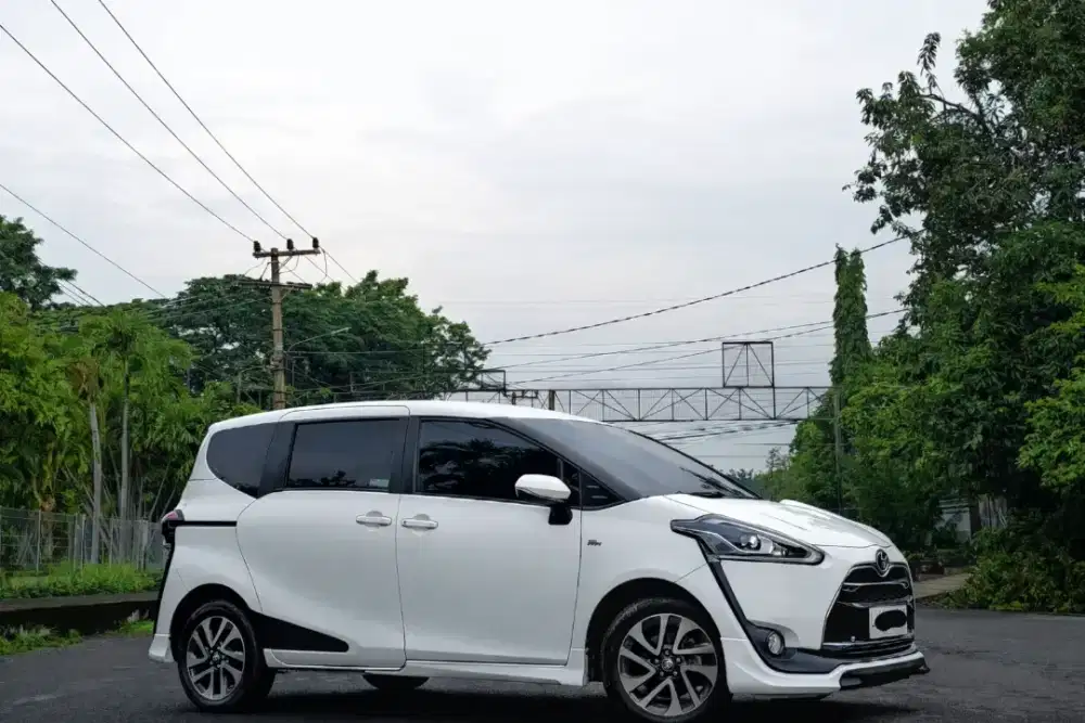 [TDP:35jt] Toyota Sienta Q 2018 Automatic Pajak Panjang Bulan 2