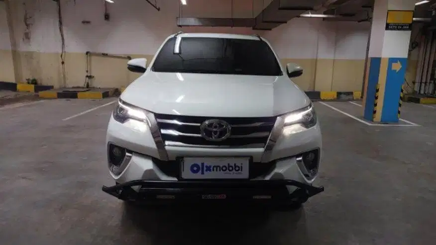 DP MURAH Toyota Fortuner 2.4 4x2 VRZ Solar-AT 2019 Putih CSJZB