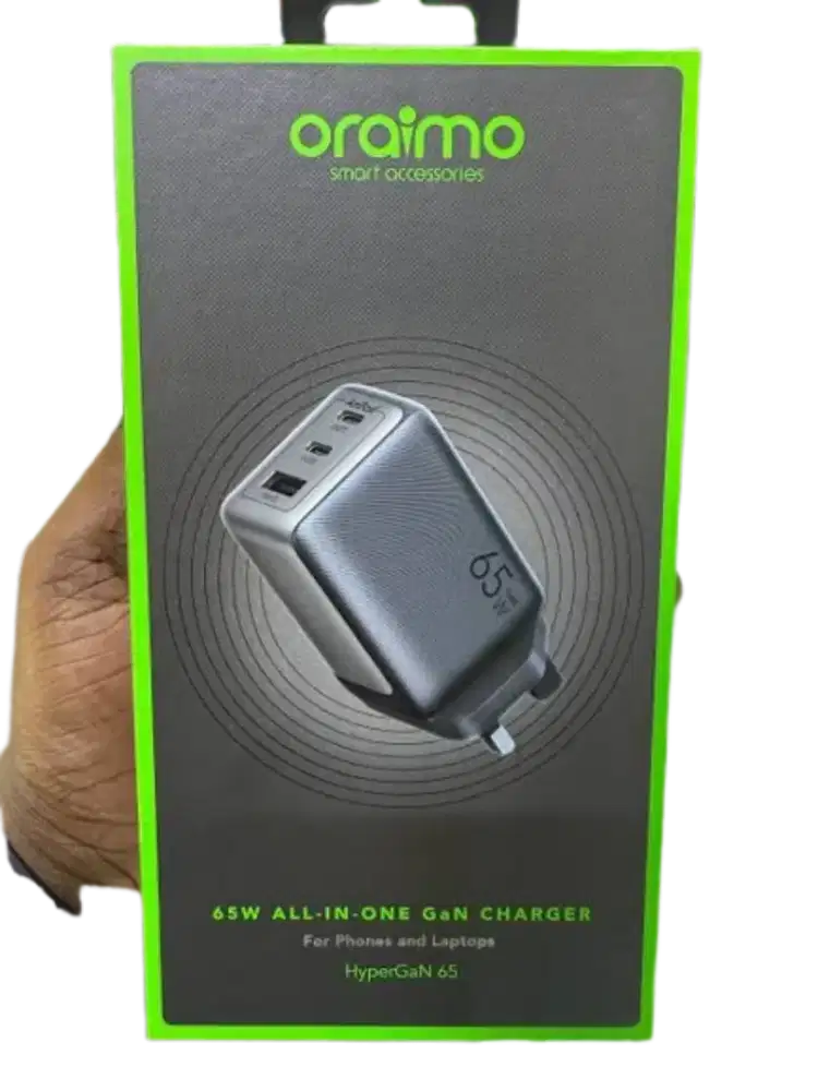 oraimo Portable Adaptor Charger HyperGan 65W Triple OCW-7652E+116CC