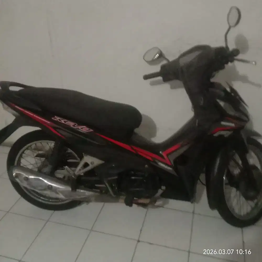 Dijual Motor Honda Revo Tahun 2017