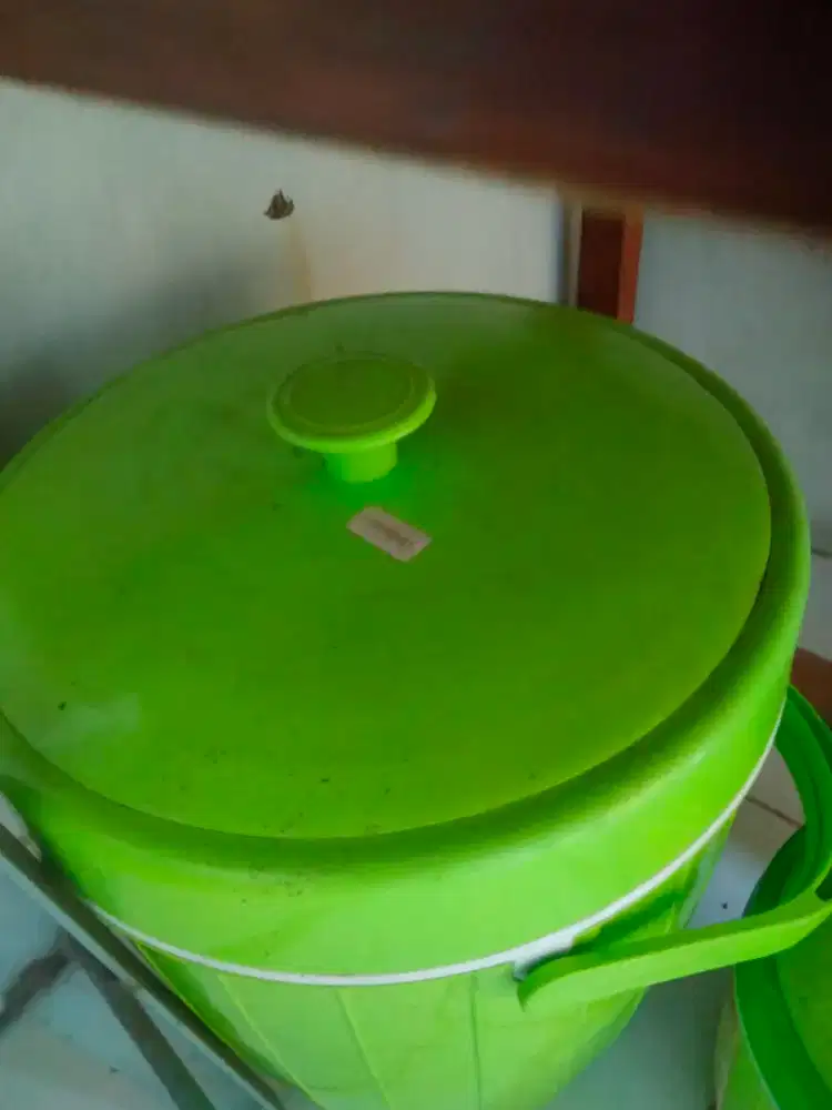 Termos es atau nasi merek Maspion