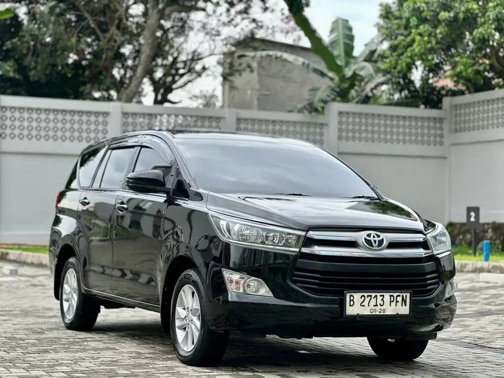 LOW KM INNOVA 2.4 G AT DIESEL 2018 HITAM