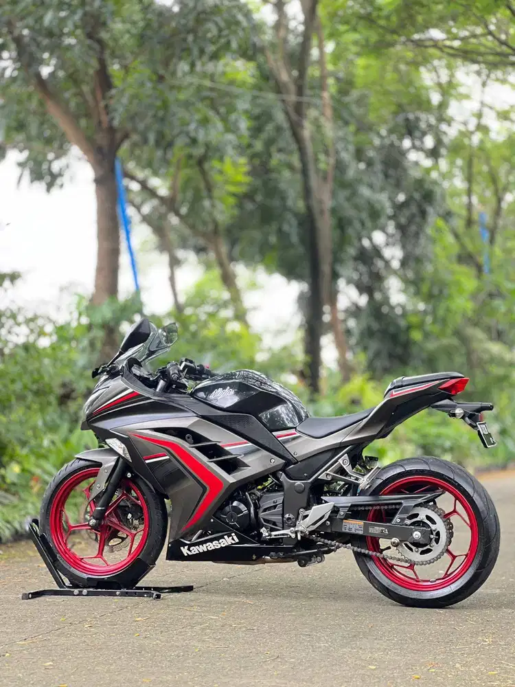 KAWASAKI NINJA 250 FI ABS LTD OLD GREY 2016 KM LOW PAJAK ON FULL MULUS
