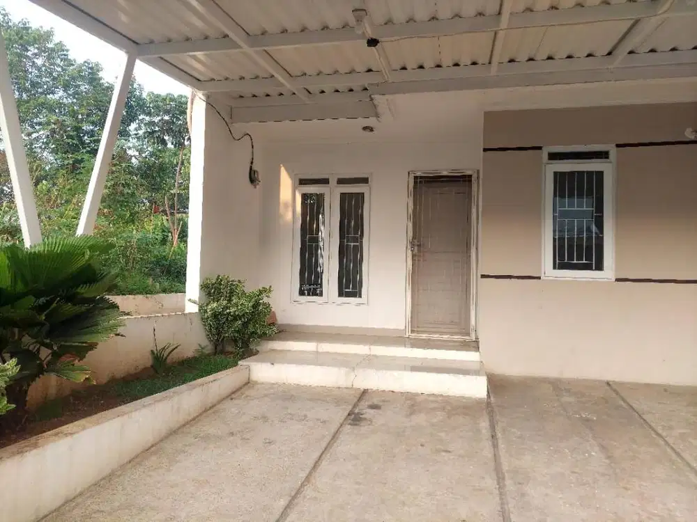 Kontrak rumah cluster strategis jalan raya Parung Bogor