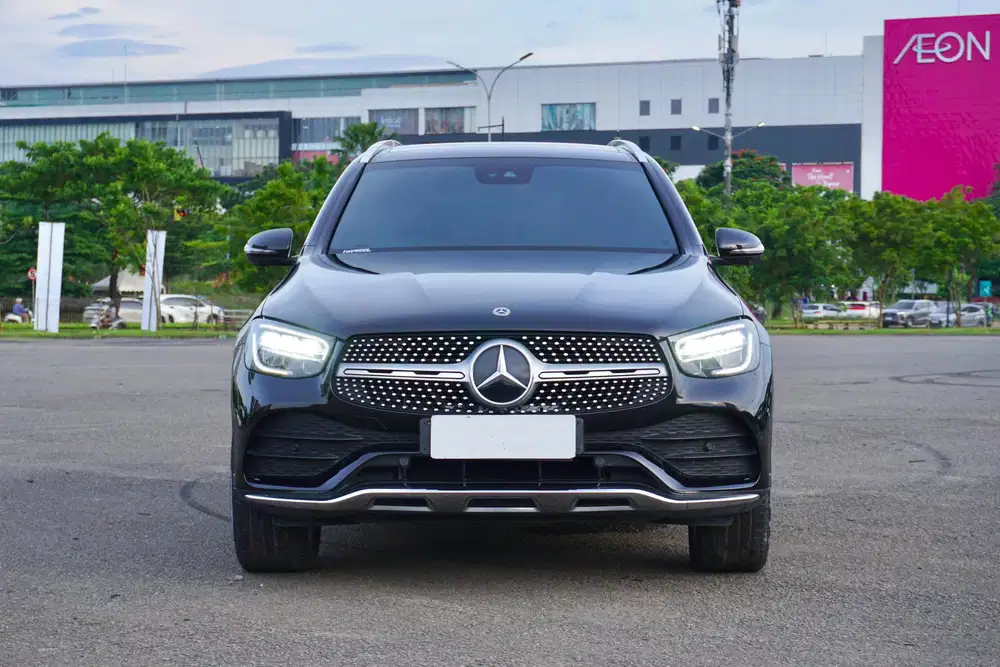 Mercedes Benz GLC200
AMG Facelift X253 2021
