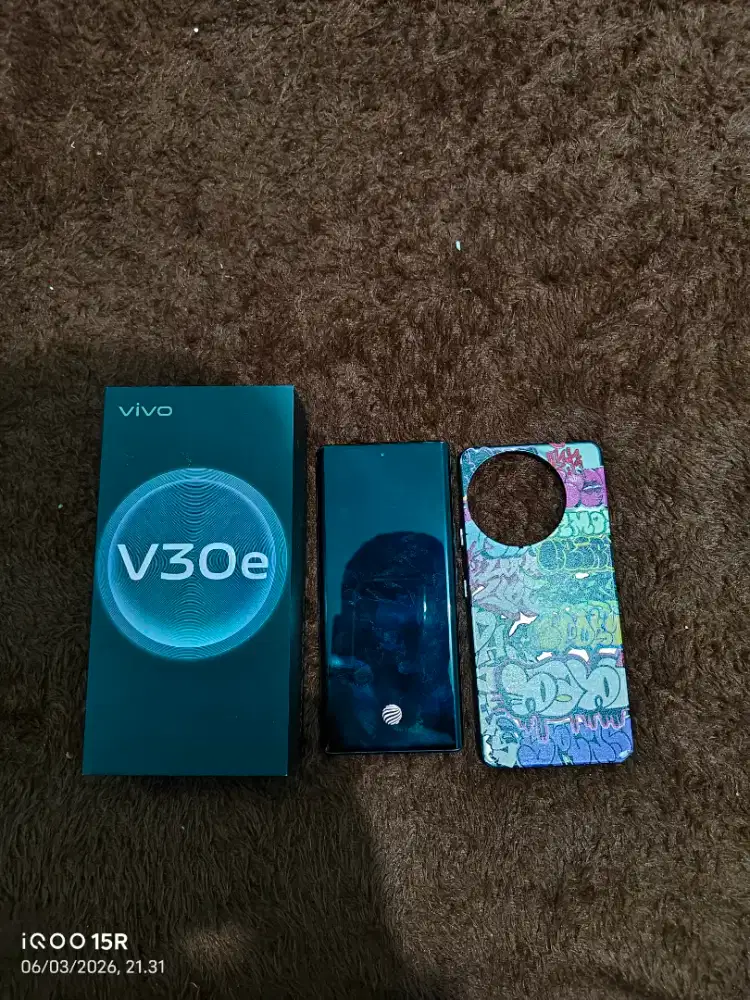 Jual HP Vivo V30 E