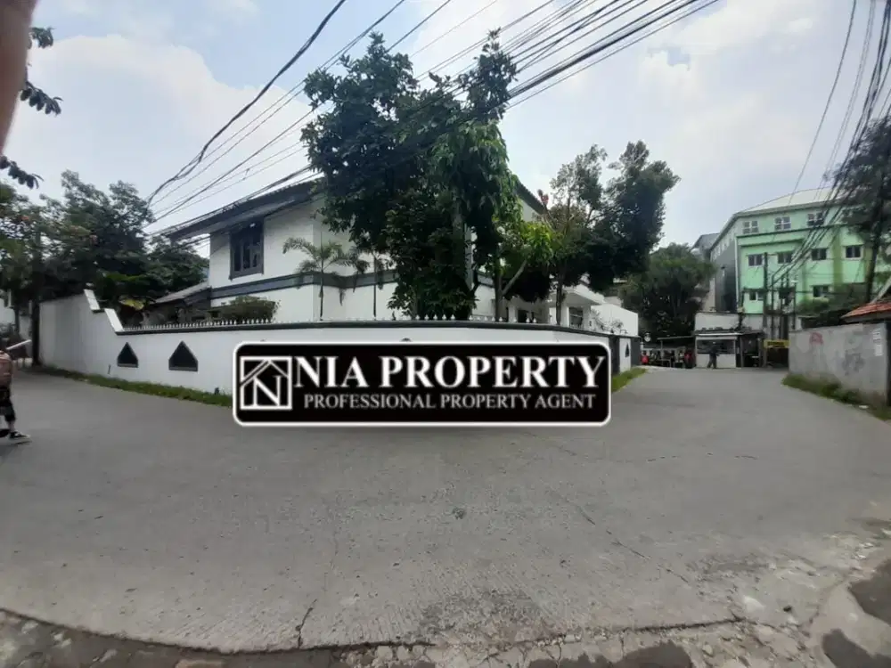 Harga Dibawah Pasaran Dijual Rumah Mewah Besar Lokasi Sangat Strategis Dekat LRT Cibubur