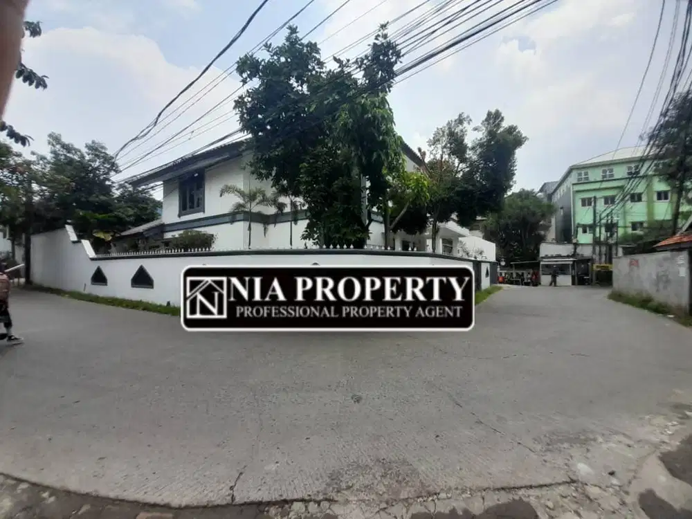 Harga Dibawah Pasaran Dijual Rumah Mewah Besar Lokasi Sangat Strategis