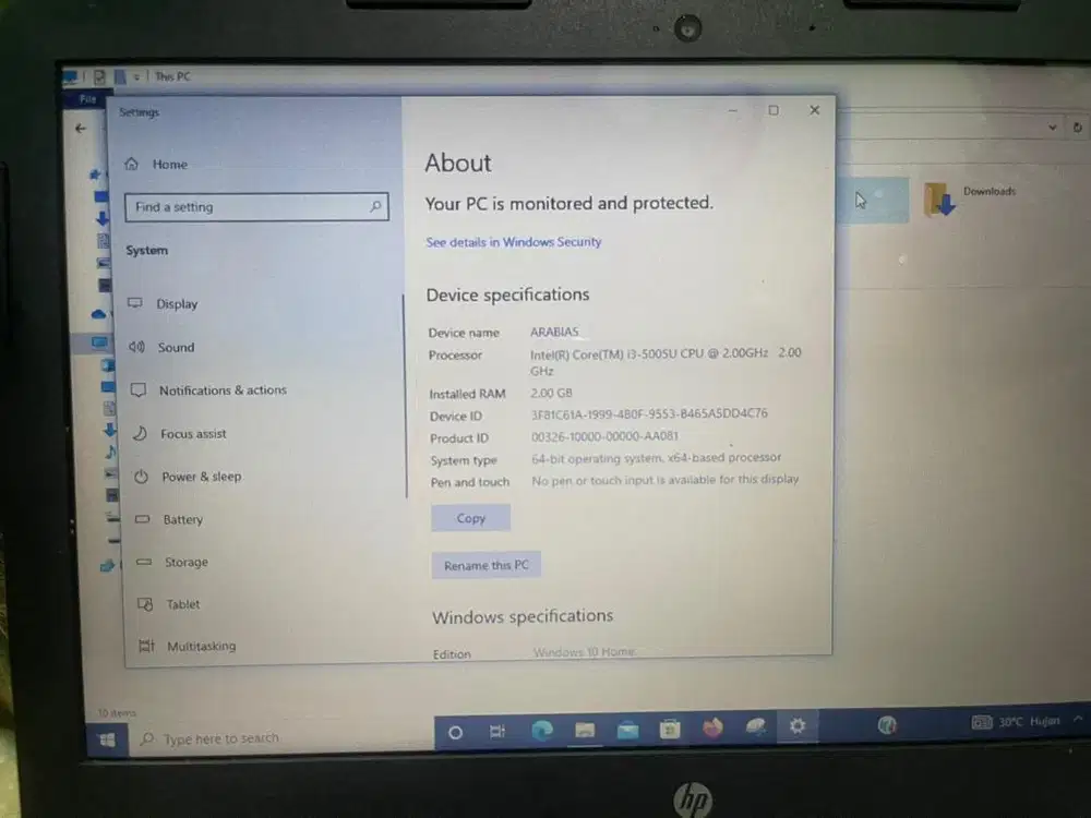 HP Notebook F14 - Intel Core i3-5005U - 2GB RAM - 14 - Putih