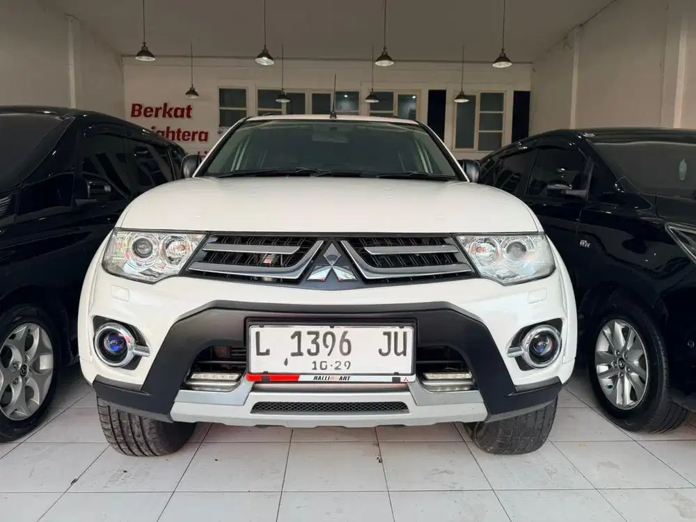 Mitsubishi Pajero Dakar 2,5 AT VGT 2014 Sunroof “DP 30jt” Proses Cepat