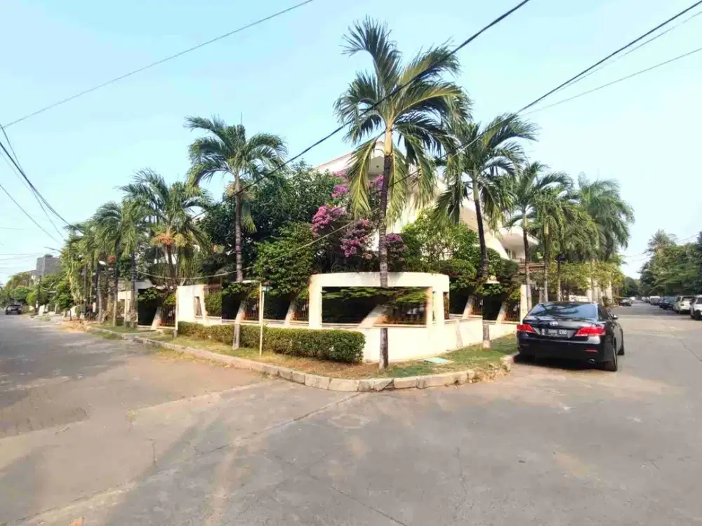 Rumah Besar Sunter Agung  2 Lantai, 20x25 500m, Hot Property