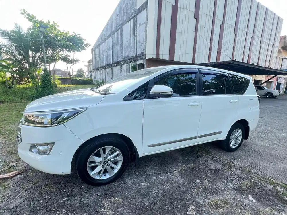 Toyota Innova Reborn 2.4 V Diesel Tangan 1 dari baru Istimewa