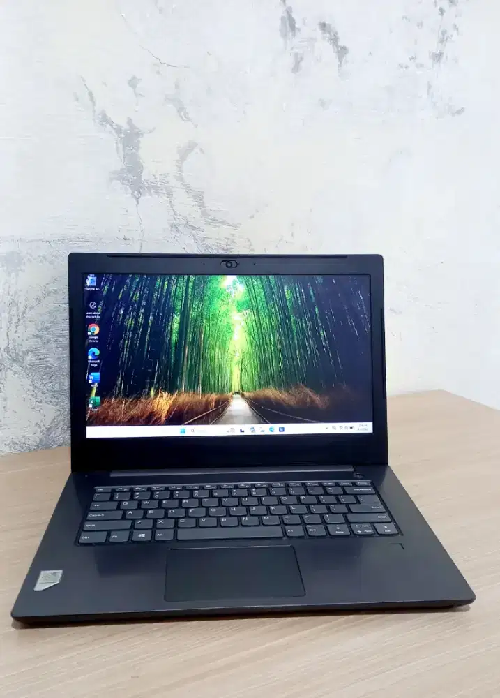 Lenovo V330-14IKB Core i5 - 8250U