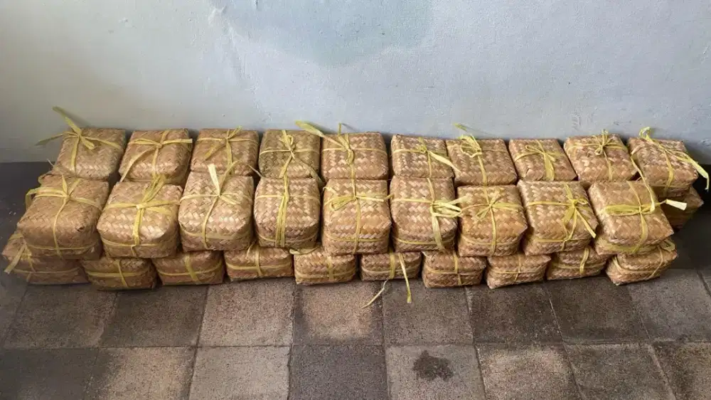 Kupat Ketupat Besek Lebaran