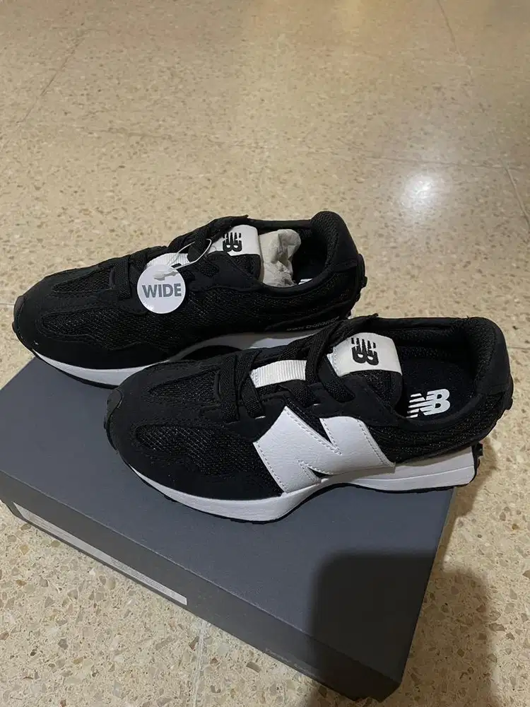 Dijual sepatu anak NB ori 100% in Box