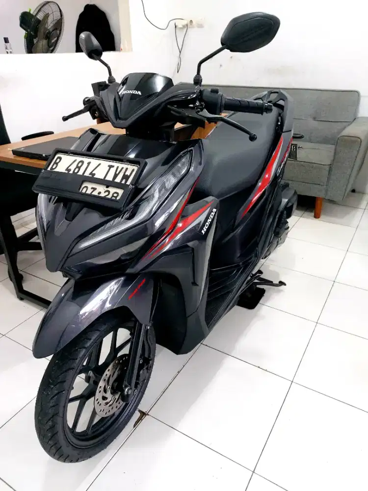 HONDA VARIO CBS ISS 125CC THN 2018 PAJAK ON