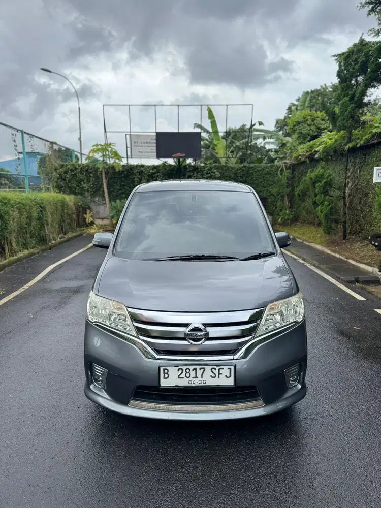 Nissan Serena 2015 Bensin