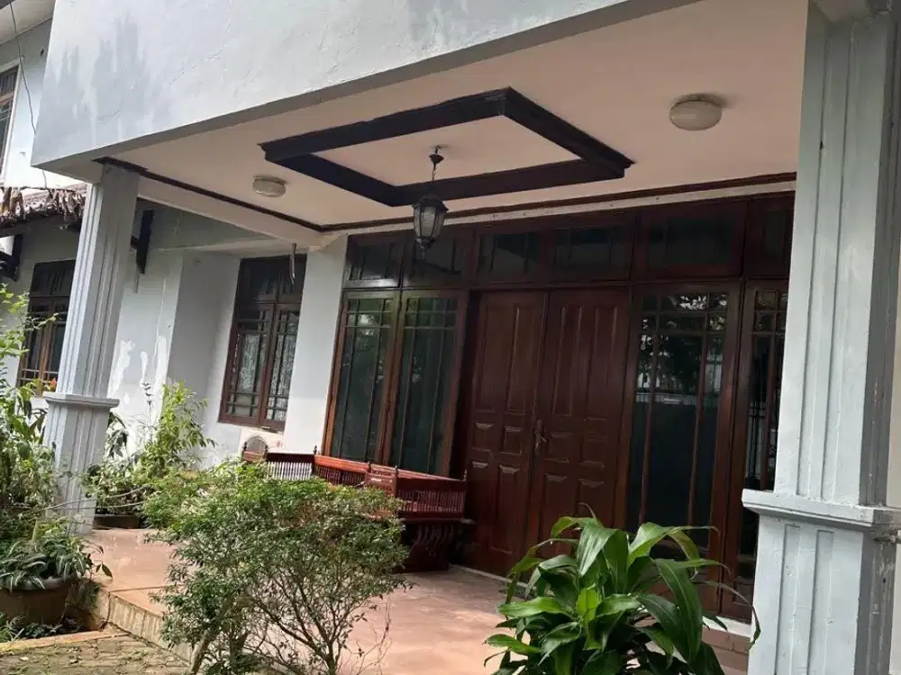 Disewa Rumah Hook Bagus Sudah Renovasi di Tulung Agung Menteng, Jakpus