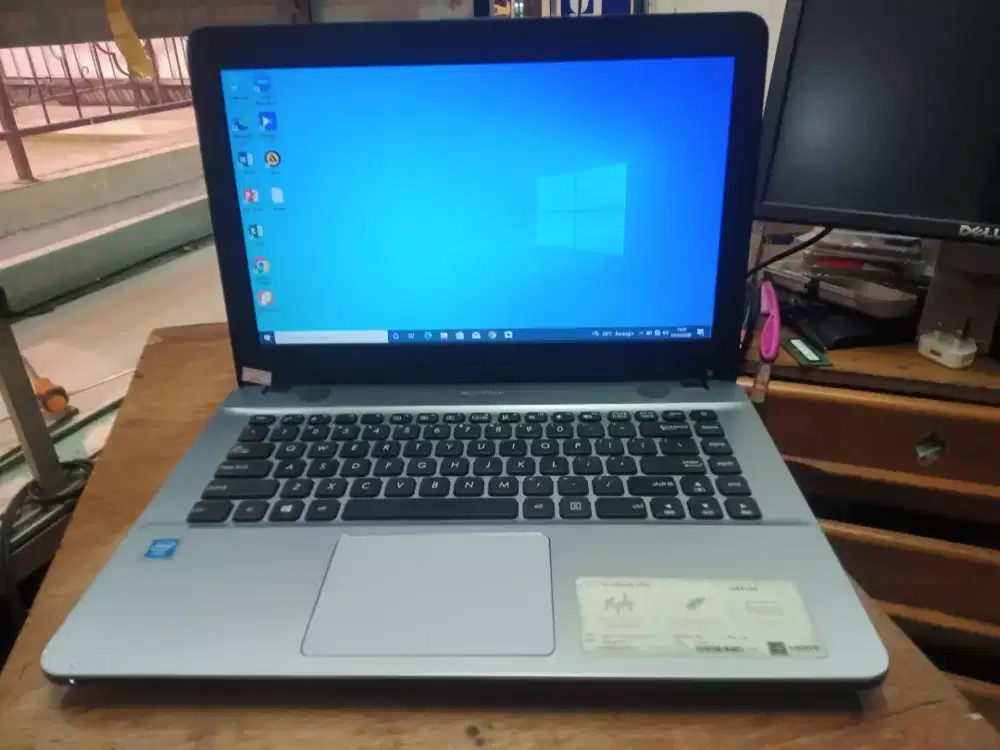 Asus x441m N4000 RAM4GB MULUS SIAP PAKE