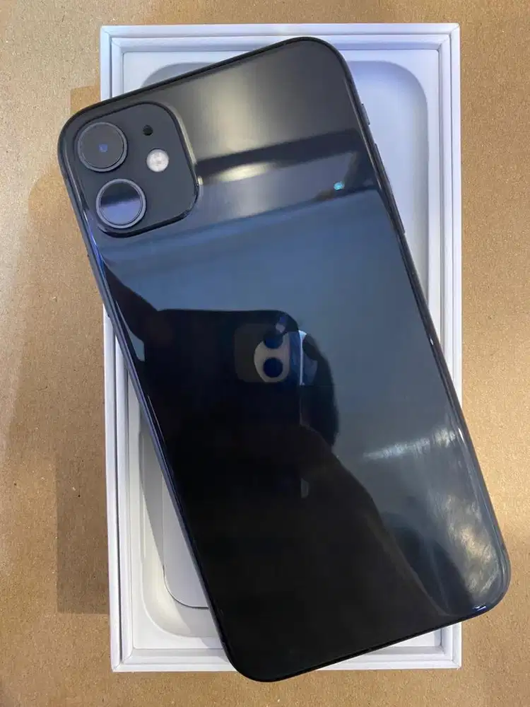 Iphone 11 64gb ibox terima cash dan kredit