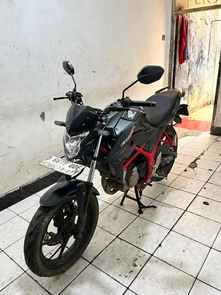 Honda cb150R 2017