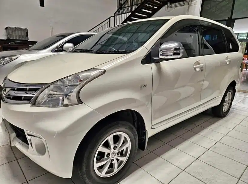 TOYOTA AVANZA G AT