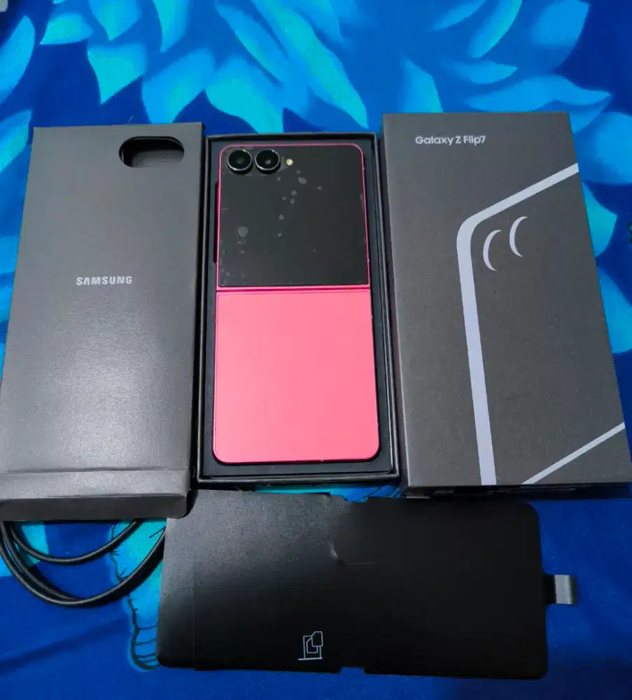 SAMSUNG GALAXY Z FLIP 7 RAM 12/256GB
 RESMI SEIN
 FULL ORI