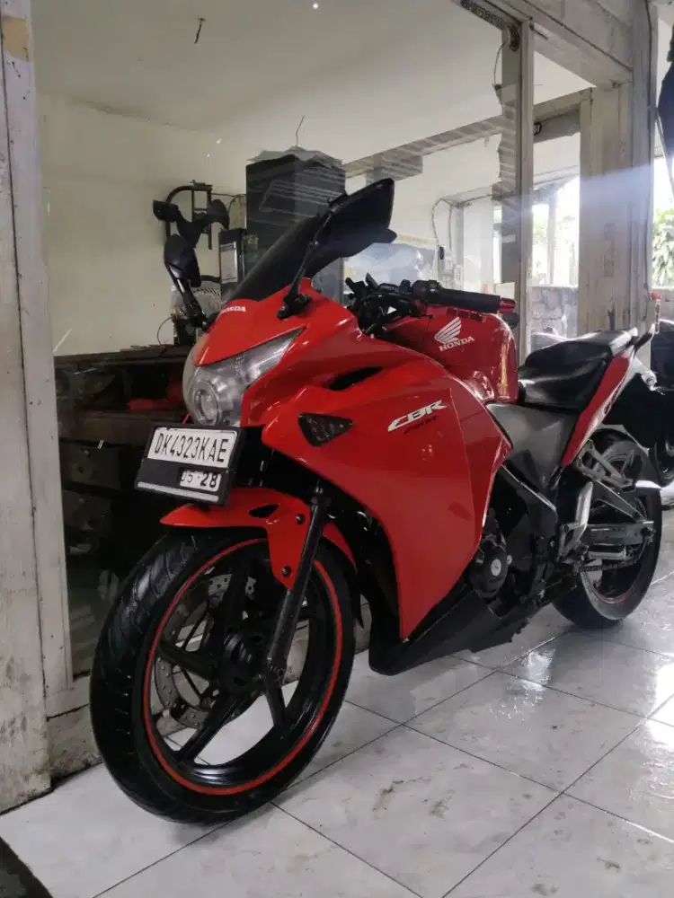 CBR 250 CC thn 3013 cash. Bali dharma.motor
