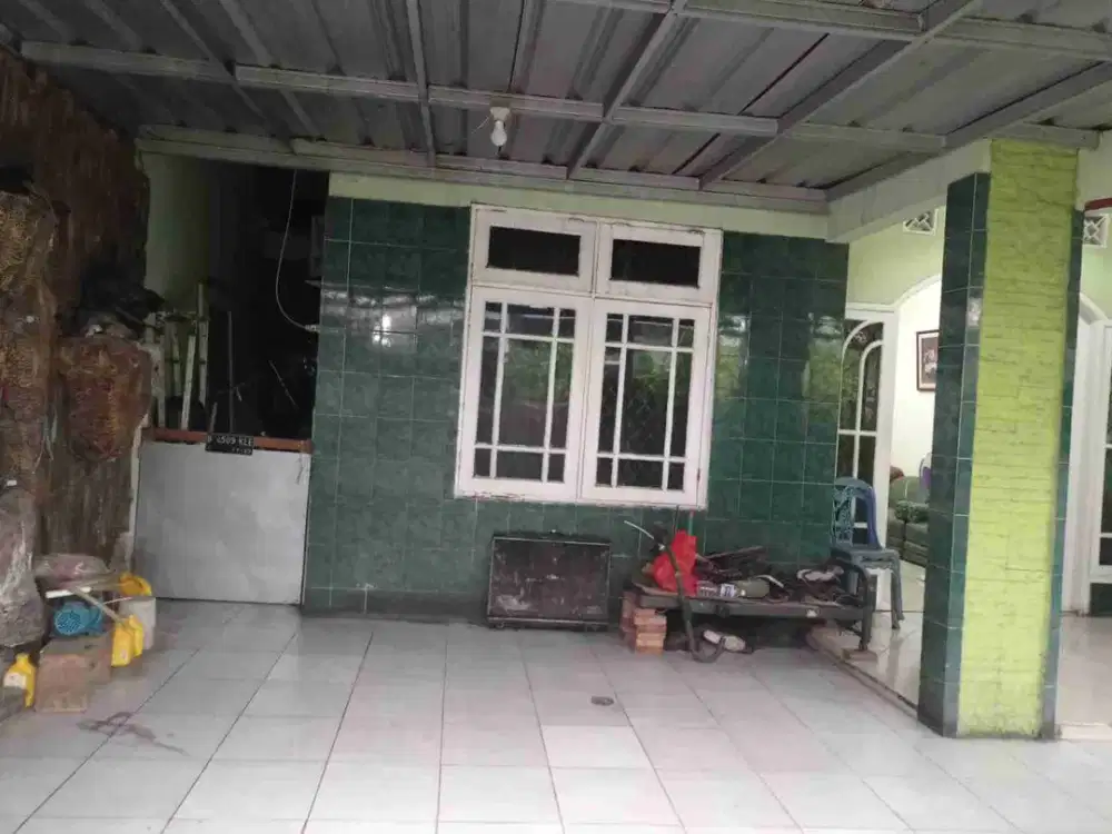 dijual rumah siap huni 1 1/2 lantai ditaman bougenville, grand galaxi city, Bekasi selatan