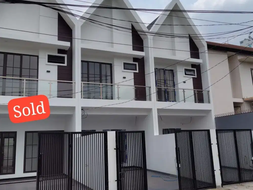 Rumah Baru Model Skandinavia di Meruya Utara, Jakarta Barat Siap Huni