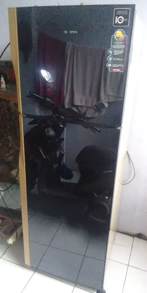Kulkas Polytron normal dingin Joss mulus