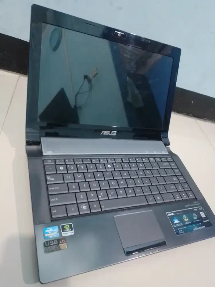 Asus n43s ( core i7 8cpu ) double vga RAM 8 GB