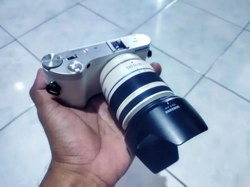 kamera mirorless samsung NX300